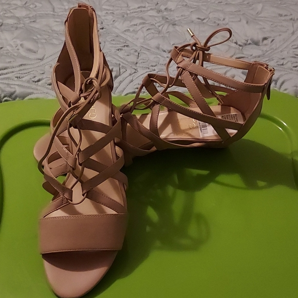 Shoes - Picture 6 of 6